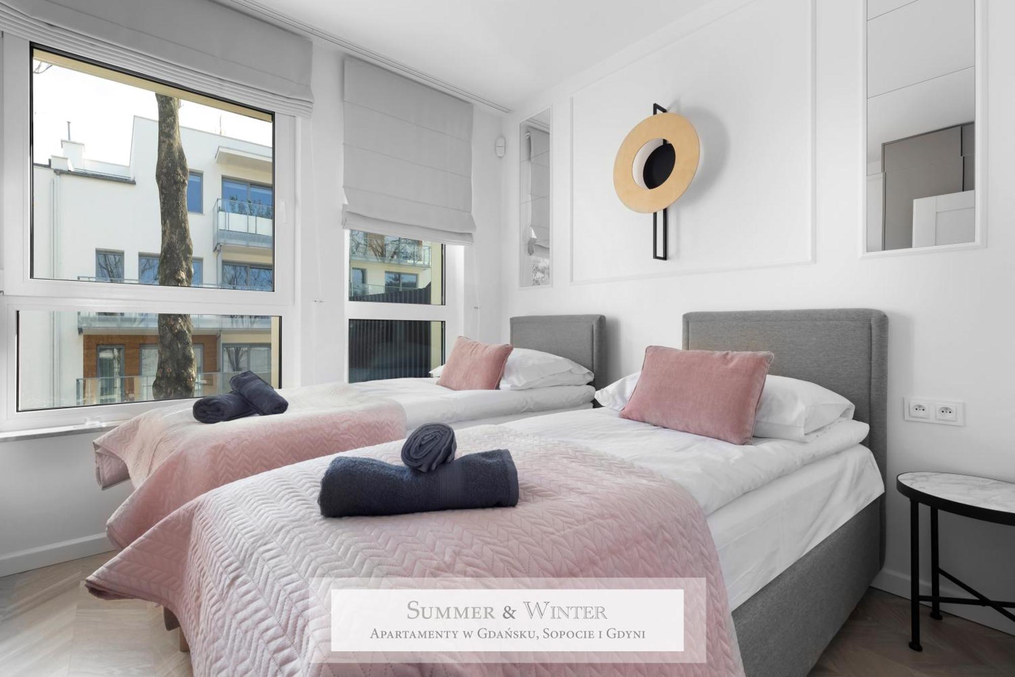 4 Stars, New Luxury Butterfly & Bike Apartments, Gdynia Orlowo, 15 Wyposazonych Mieszkan, Z Sypialnia, Winda I Platnym Parkingiem, Wysoki Standard Summerwinter, Blisko Molo Orlowo, Drog Rowerowych, Stadniny I Golf Park Exterior foto